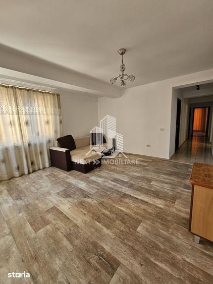 Apartament cu 3 camere decomandat în Halta Traian