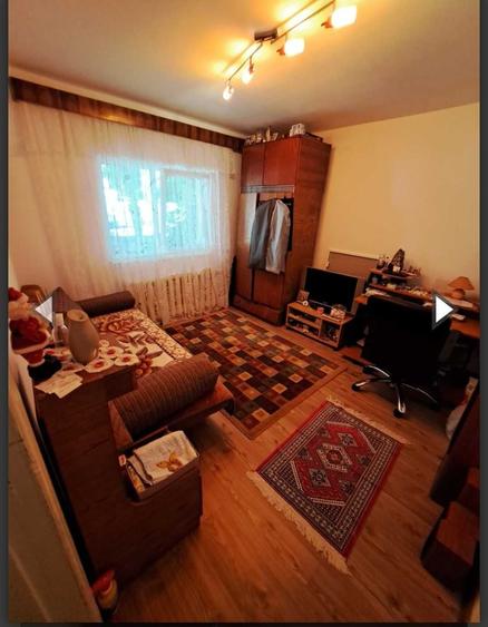 Apartament cu 3 camere decomandat în Obcini