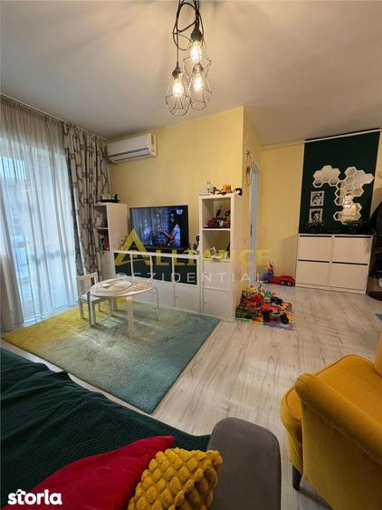 Apartament cu 3 camere, mobilat în Central — fotografia 3