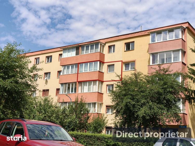 Apartament cu 3 camere decomandat în Triaj