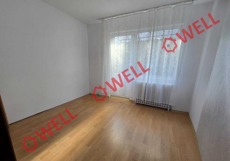 Casă individuală cu 4 camere cu Teren 1514 Mp în Central