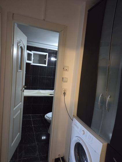 Apartament cu 2 camere semidecomandat în Micro 4