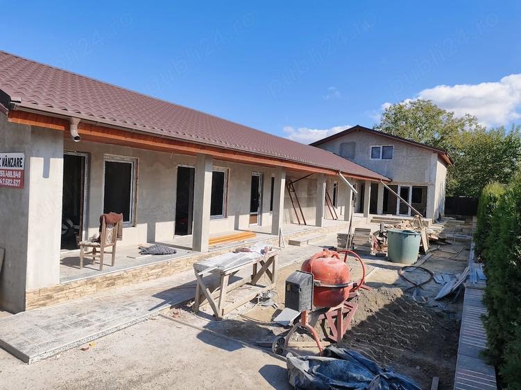Casă cu 10 camere cu Teren 600 Mp în Central