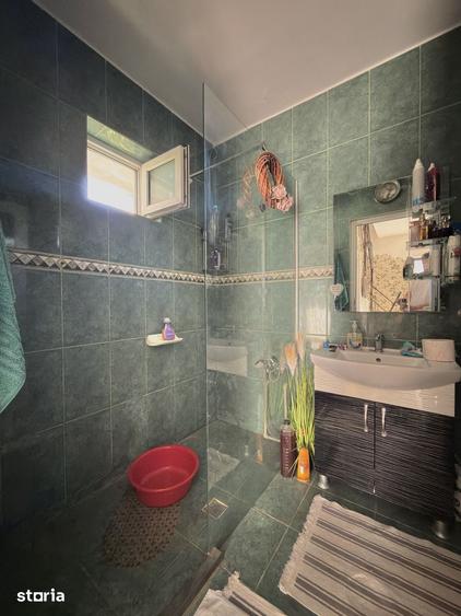 Casă cu 3 camere cu Teren 250 Mp în Central
