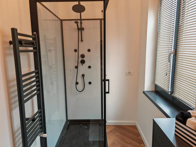Apartament cu 2 camere semidecomandat în Ultracentral