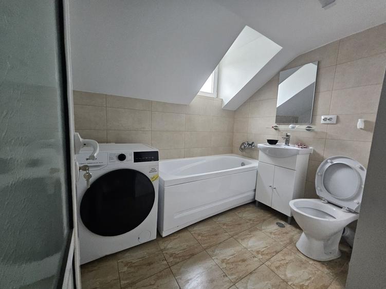 Casă cu 4 camere în Ultracentral