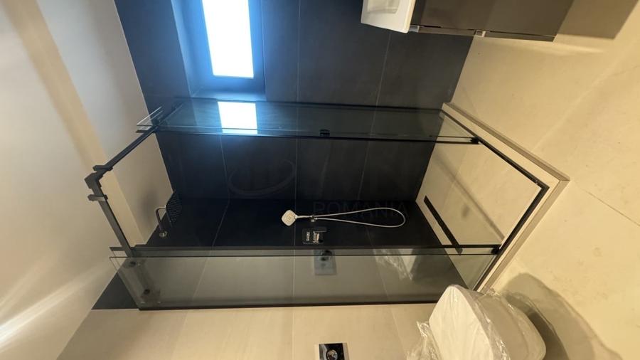 Casă individuală cu 5 camere cu Canalizare în Băneasa
