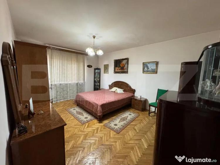 Casă cu 5 camere cu Teren 163 Mp în Siloz