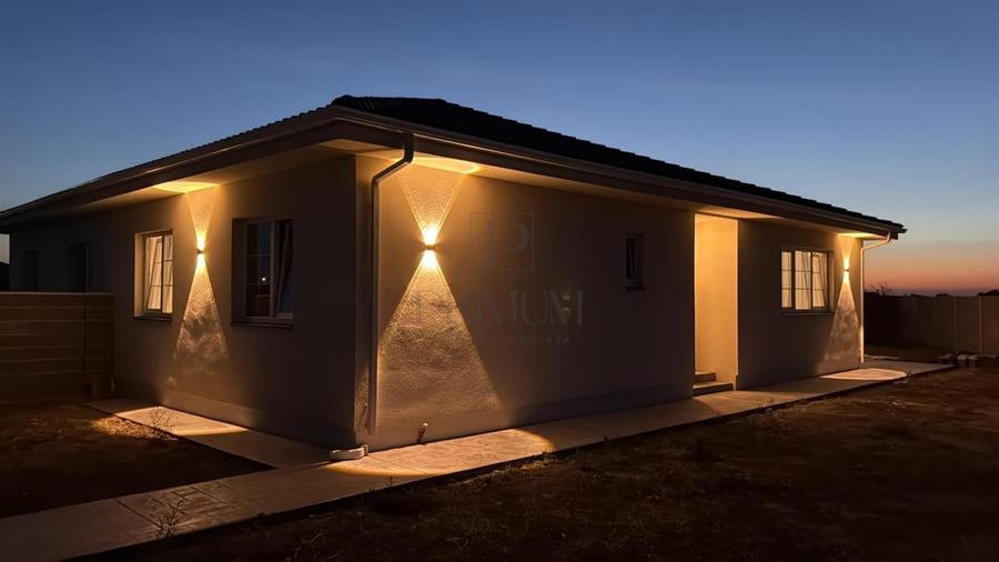 Duplex cu 3 camere cu Teren 463 Mp în Șag