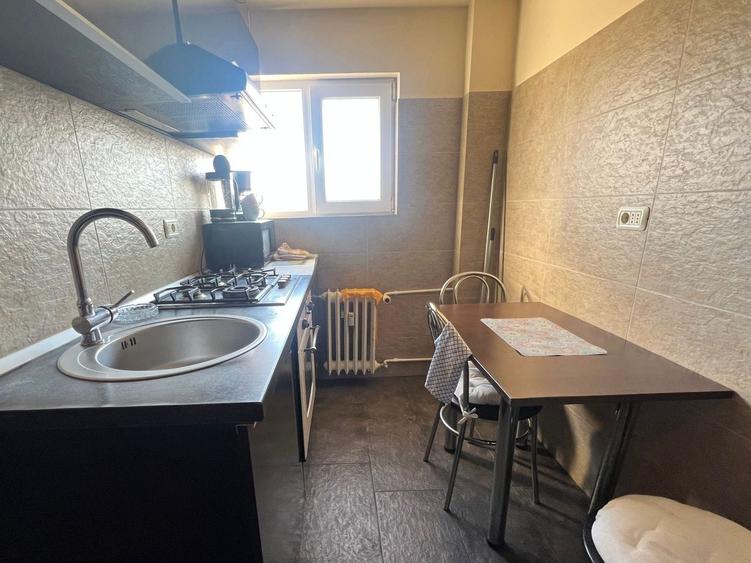Apartament cu 2 camere, mobilat în Tomis Nord