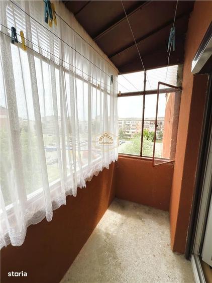 Apartament cu 3 camere decomandat în Micro 16