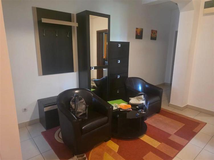 Apartament cu 2 camere decomandat în 7 Noiembrie