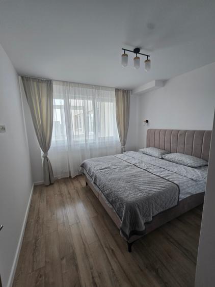 Apartament cu 2 camere semidecomandat în Giulești