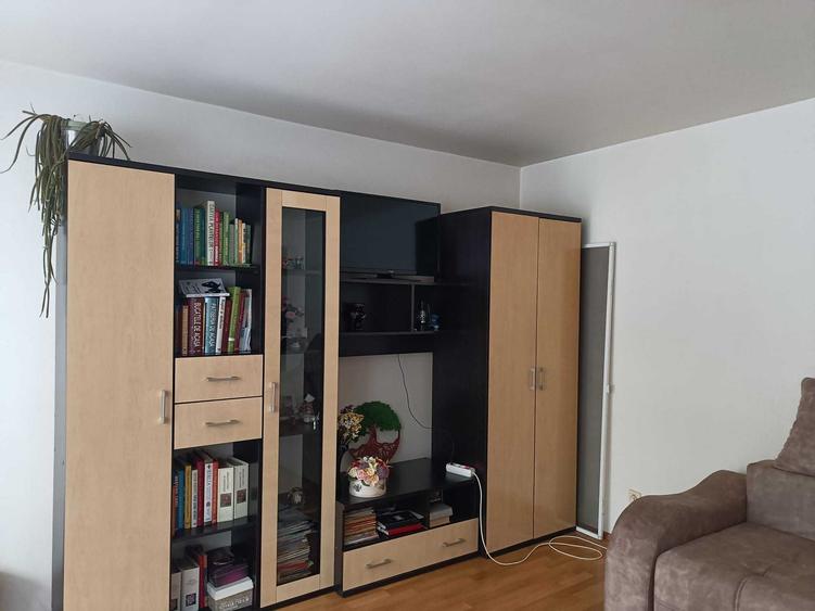 Apartament cu 2 camere decomandat în Baciu