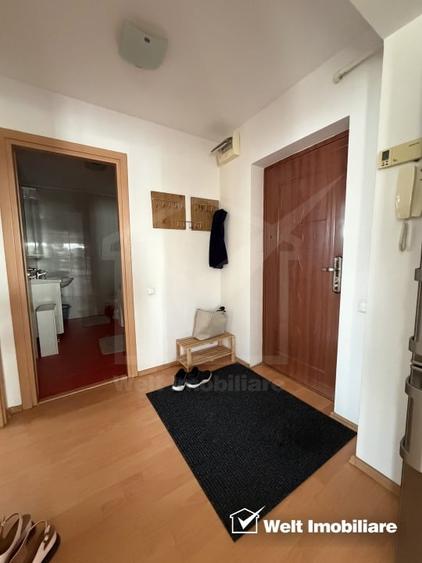 Apartament cu 2 camere semidecomandat, mobilat în Florești