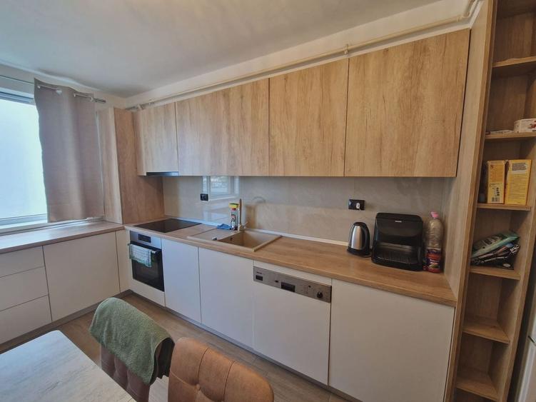 Apartament 2 camere de vanzare, 48.30 mp finisat str Razoare Vivo Mall - 13