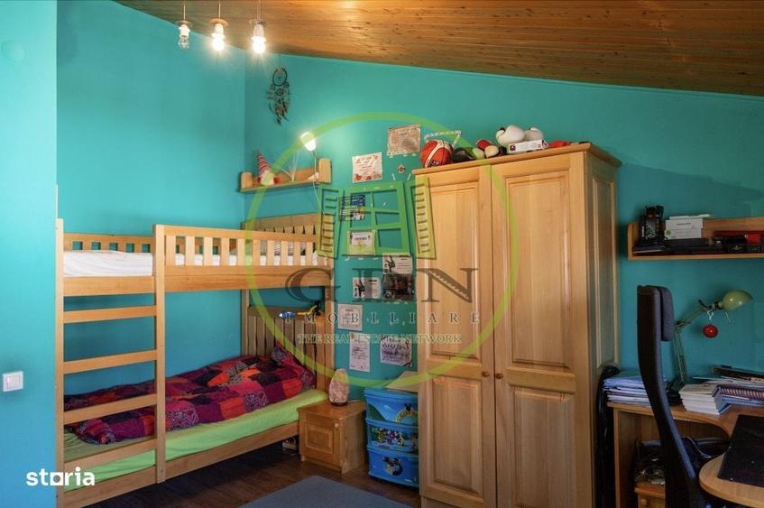 Casă cu 4 camere în Central