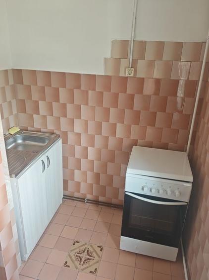 Apartament cu 2 camere decomandat în Tudor