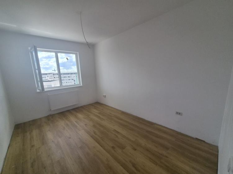 Apartament cu 2 camere decomandat în Roșu