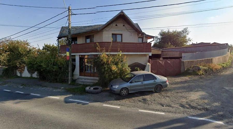 Casă cu 4 camere în Central