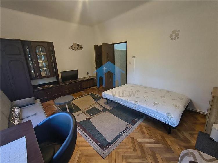 Garsonieră decomandată în Hașdeu