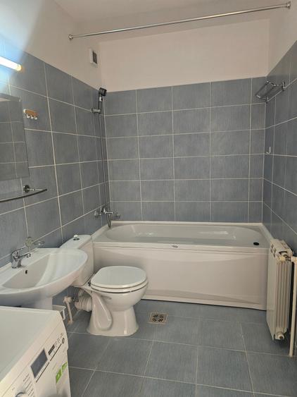 Apartament cu 2 camere semidecomandat în Tătărași