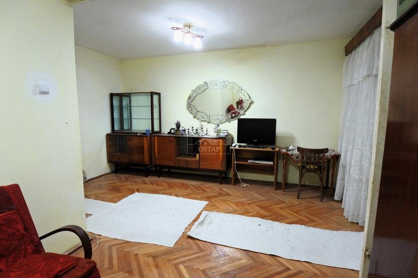 Garsonieră decomandată în Central