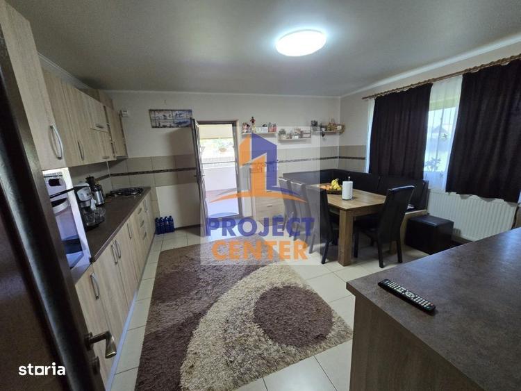 Casă cu 4 camere în Păduroiu din Vale