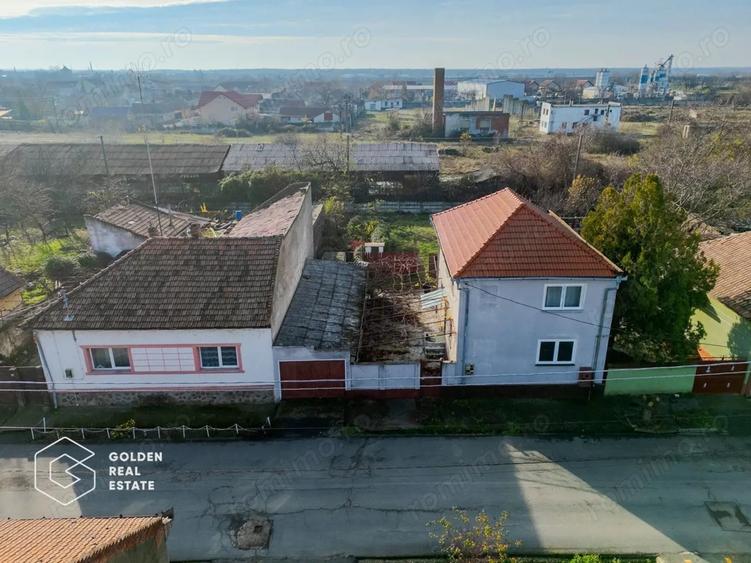 Casa cu 3 camere, garaj ?i teren de 569 mp, Confec?ii, comision 0% - 10