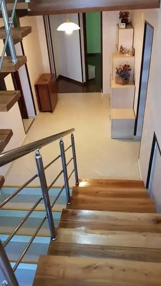 Casă cu 6 camere cu Teren 6200 Mp în Provița de Jos