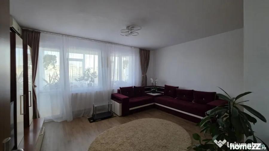 Apartament cu 3 camere decomandat în Ultracentral
