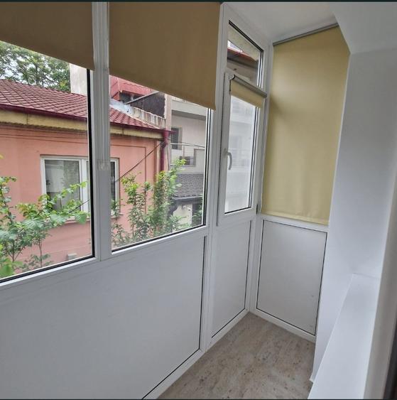 Apartament cu 2 camere decomandat în Polonă
