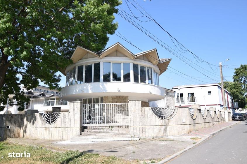 Spațiu comercial, de 4,814 mp, în Central