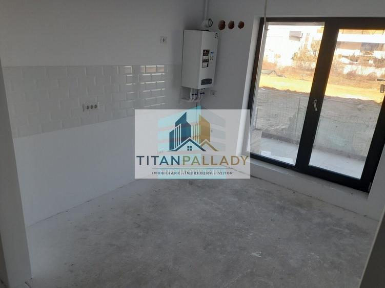 Apartament cu 2 camere decomandat în Titan