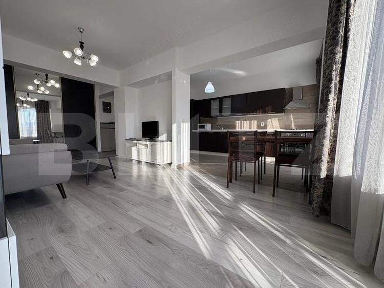 Apartament modern, parcare, zona Plopilor - 1