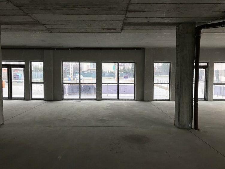 Spațiu comercial, de 1 mp, în Florești