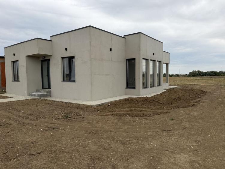 Casă cu 3 camere în Iosia