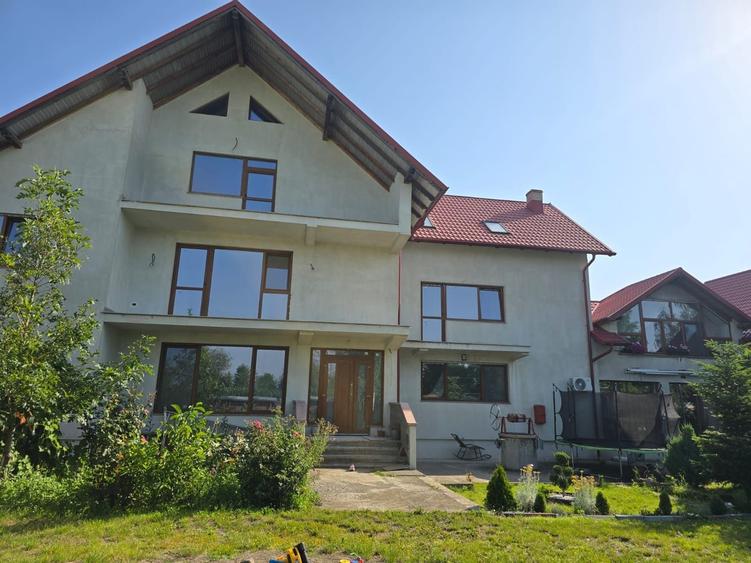 Casă cu 4 camere în Rădăuți