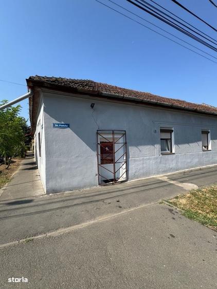 Casă cu 4 camere în UTA