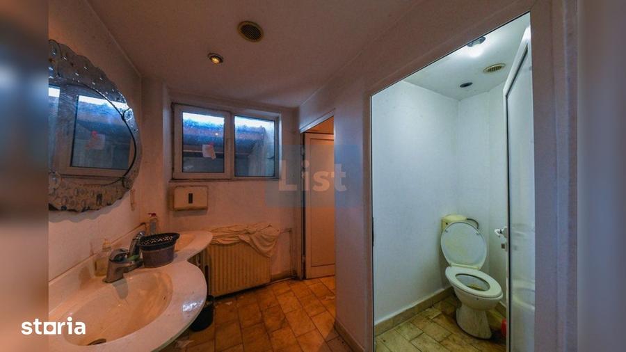Casă cu Teren 3590 Mp în Central