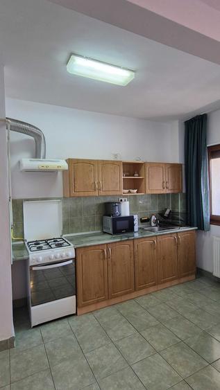 Apartament cu 2 camere semidecomandat în Dosu Bricii
