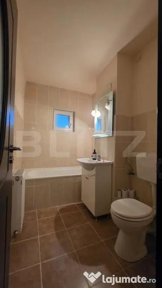 Apartament cu 3 camere decomandat în Soarelui