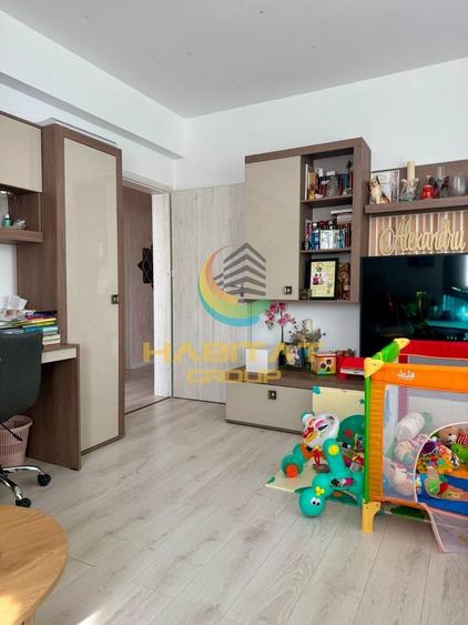 2 camere cu loc de parcare Aparatorii Patriei - 9