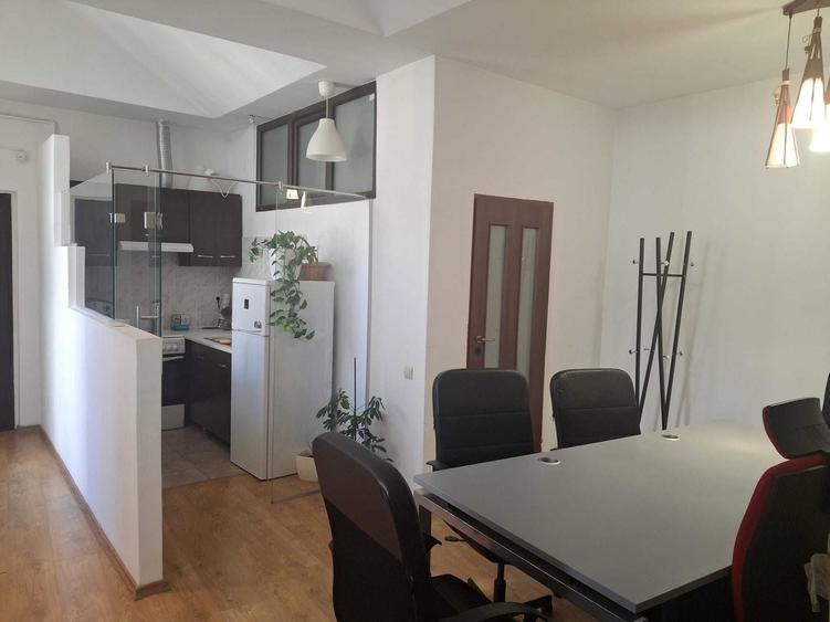 Apartament cu 2 camere semidecomandat în Dosu Bricii