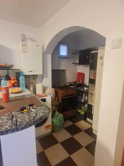 Apartament cu 2 camere decomandat în Bariera Vâlcii