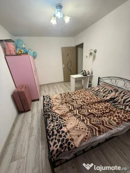 Apartament cu 3 camere semidecomandat în Gheorgheni