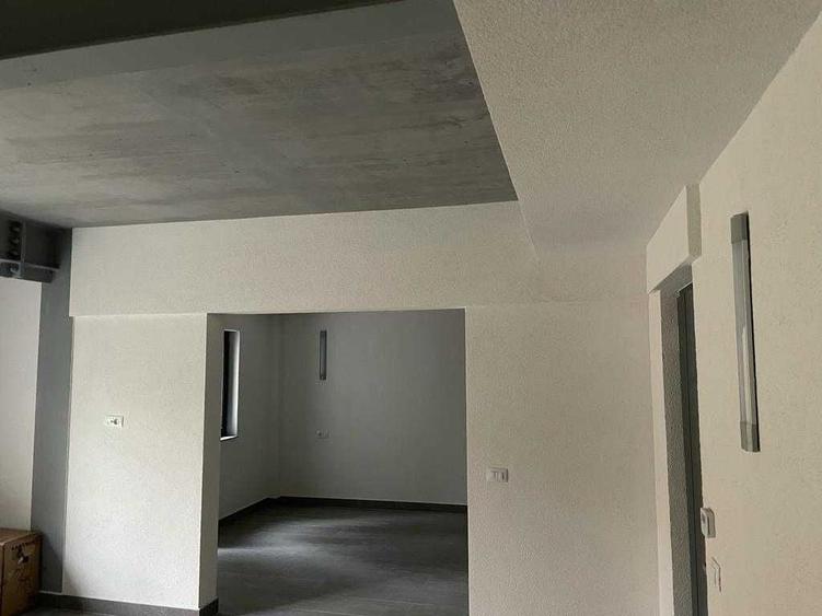 Spațiu comercial, de 212 mp, în Central