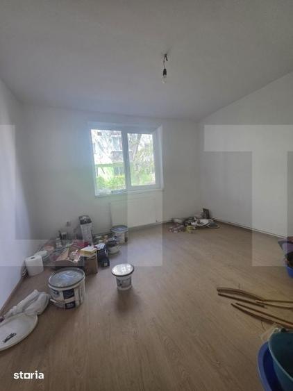 Apartament cu 3 camere decomandat în Sud