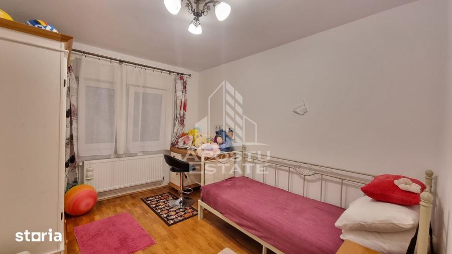 Apartament cu 3 camere în Mircea cel Bătrân