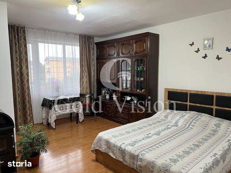 Garsonieră decomandată în Sud